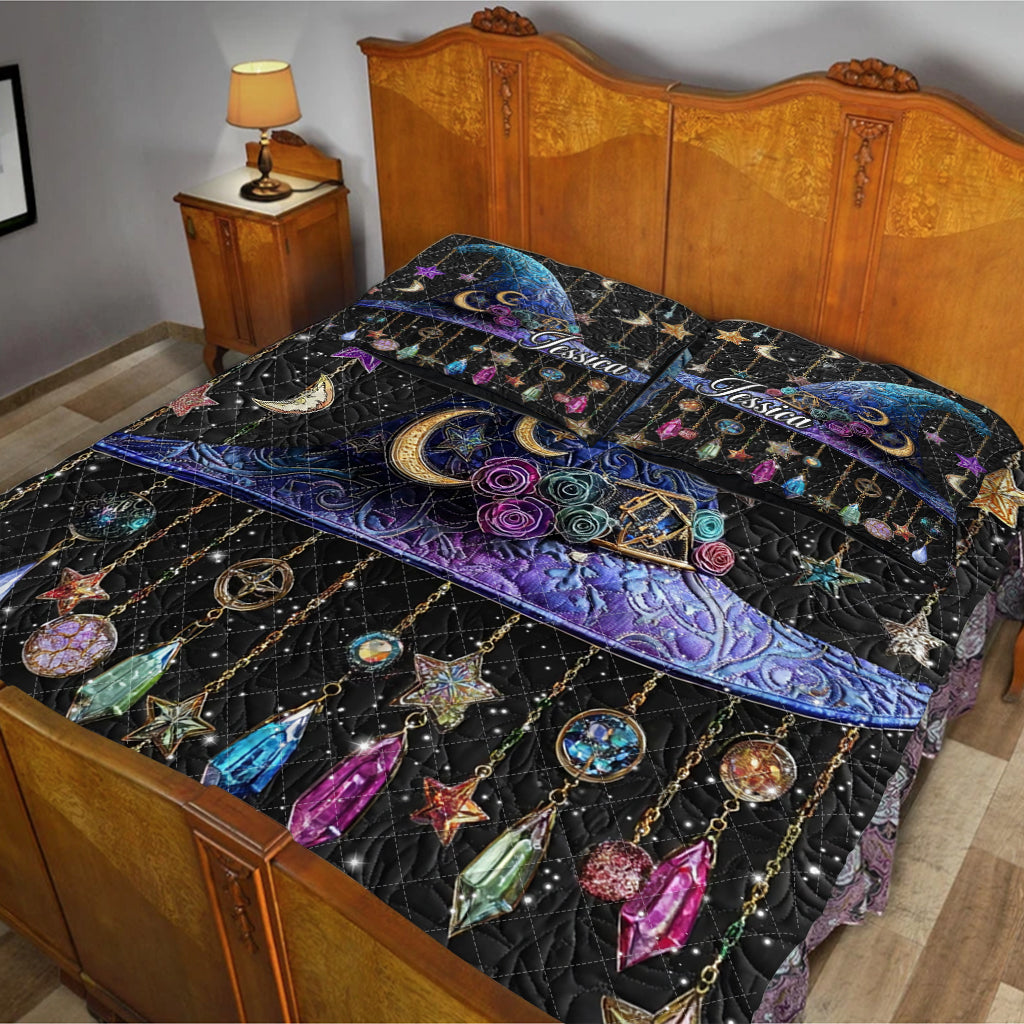 Beautiful Hat - Personalized Witch Quilt Set