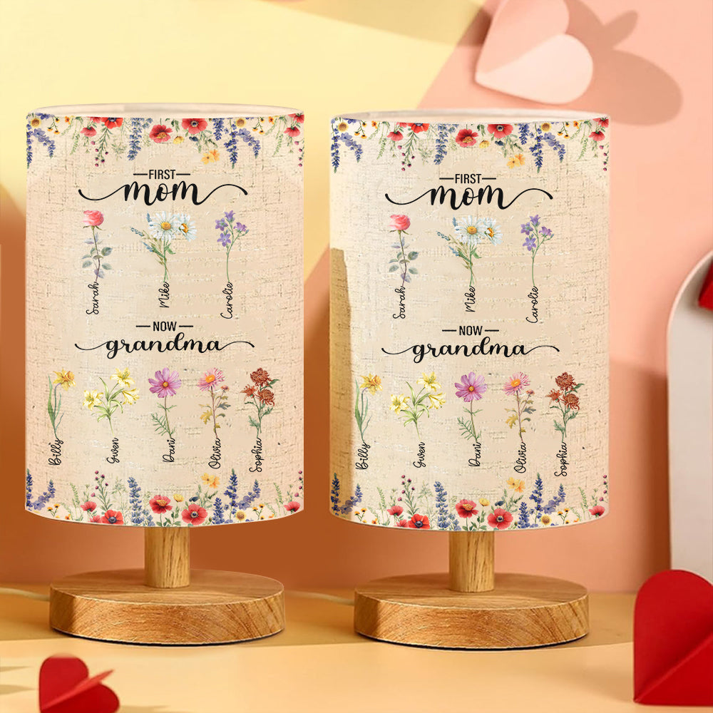 First Mom Now Grandma - Personalized Grandma Tableside Lamp With Wood Base