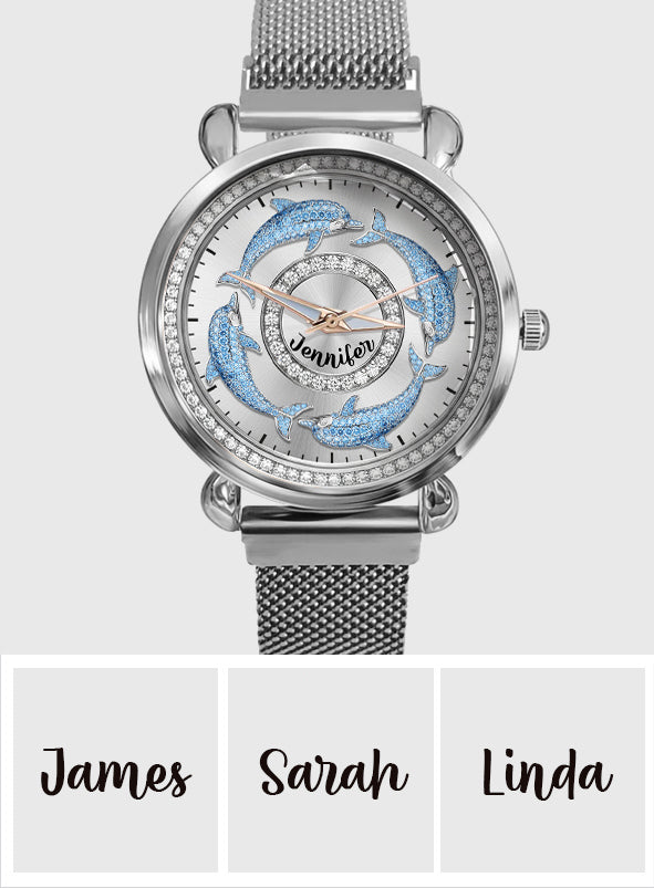 Liebe Delfine – Personalisierte Damen-Handuhr mit Delfinmotiv