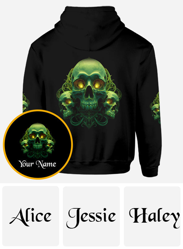 Mein Dämon ist zum Spielen draußen - Personalisiertes Totenkopf-Shirt