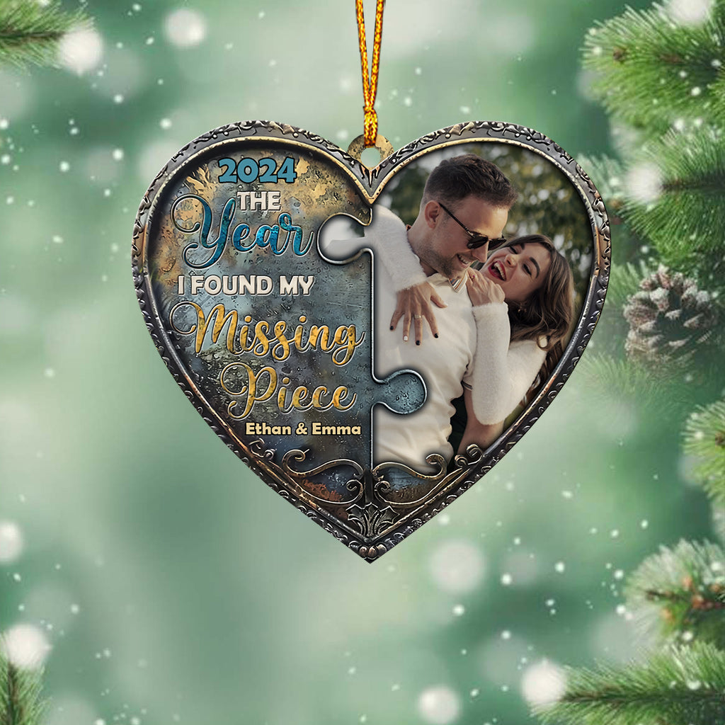 The Year I Found My Missing Piece Kissing Couple - Personalized Couple Ornament