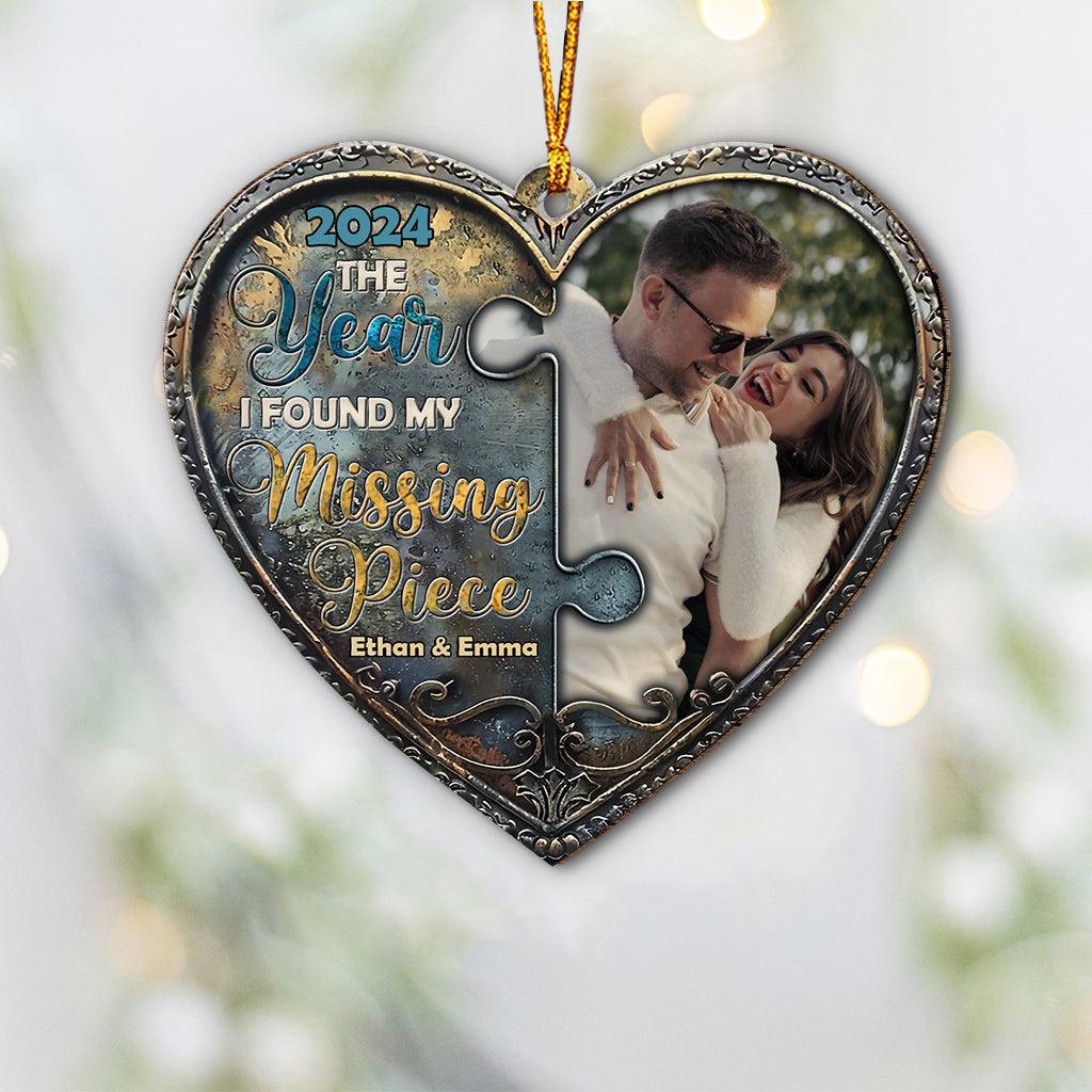 The Year I Found My Missing Piece Kissing Couple - Personalized Couple Ornament