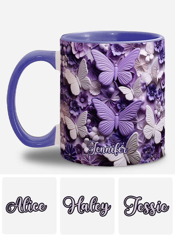 Personalisierte Tasse mit Schmetterlingsmotiv in Lila Schmetterlings-Optik