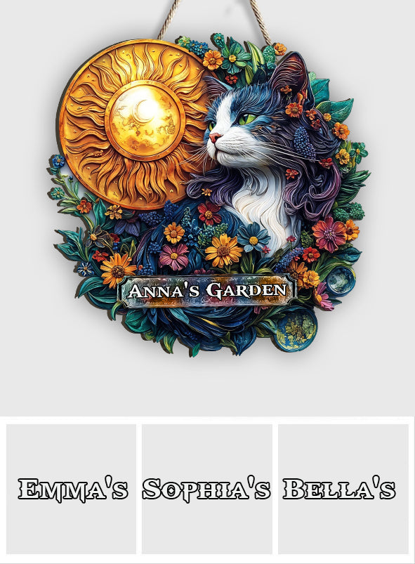 Blumenkatze – Personalisiertes Gartenschild aus Holz in individueller Form