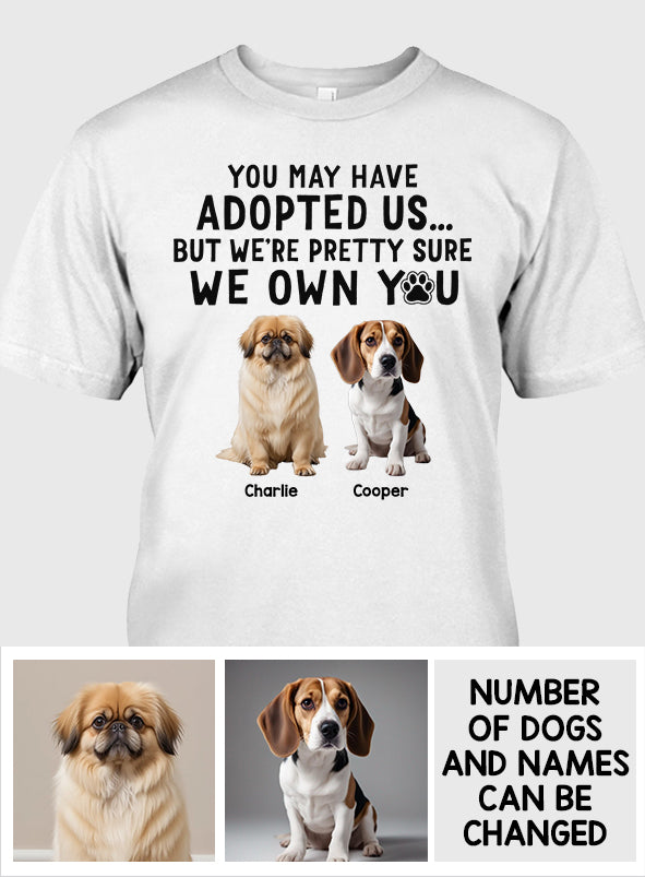 Ich bin mir ziemlich sicher, dass du mir gehörst – Personalisiertes Hunde-T-Shirt und Hoodie