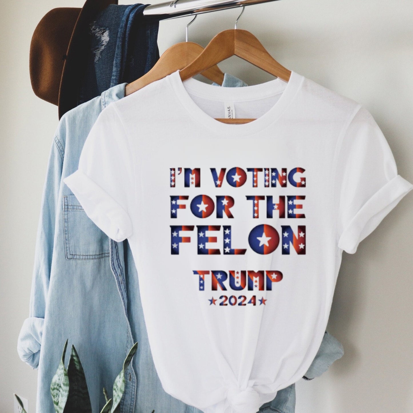 Je vote pour le criminel, T-shirt Trump 2024, T-shirt Élection 2024, T-shirt Soutien à Trump, T-shirt et sweat à capuche « Votez pour le criminel »