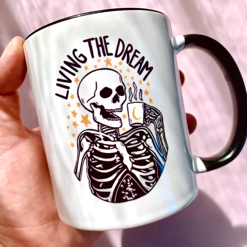 Halloween-Skelett-Tasse mit Halloween-Akzenten 0924