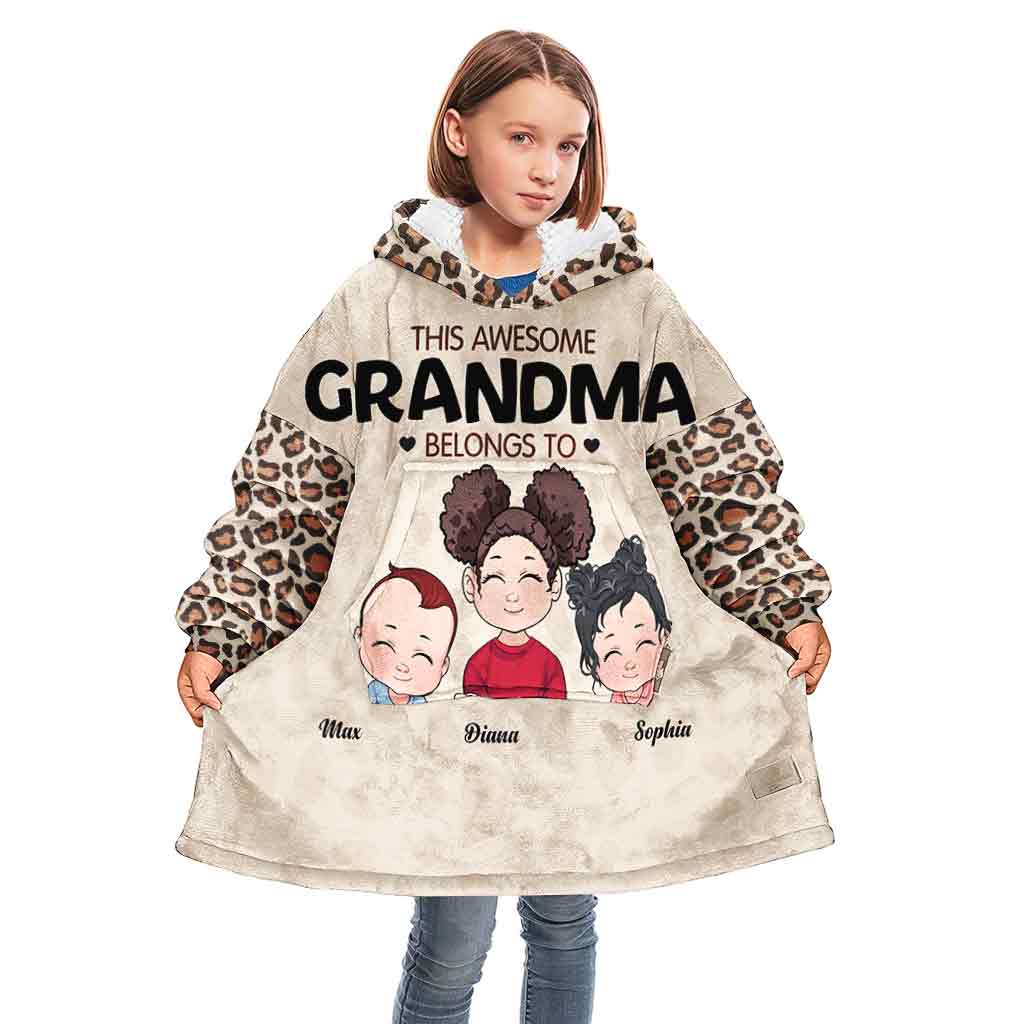 This Grandma Belongs To - Personalized Mother's Day Grandma Blanket Hoodie