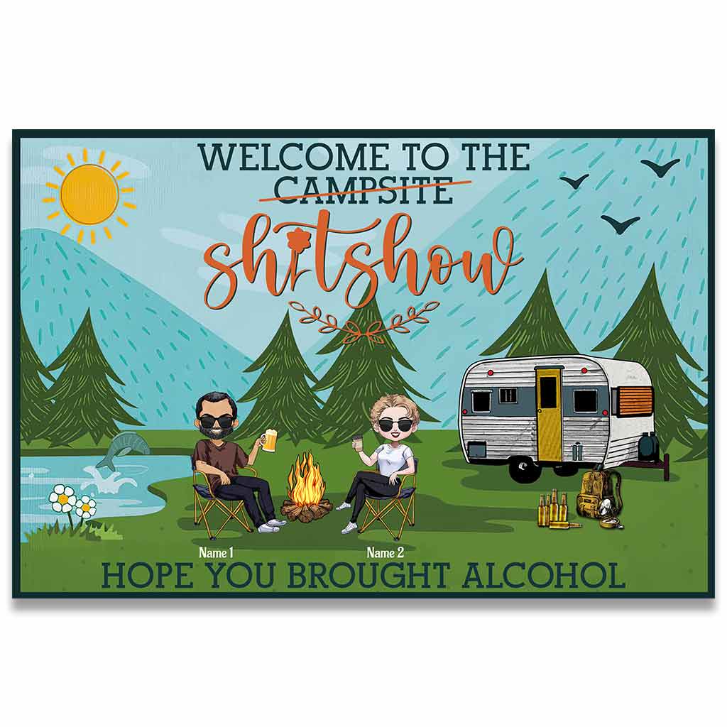 Willkommen im Chaos! Alkohol mitgebracht – Personalisierte Camping-Fußmatte