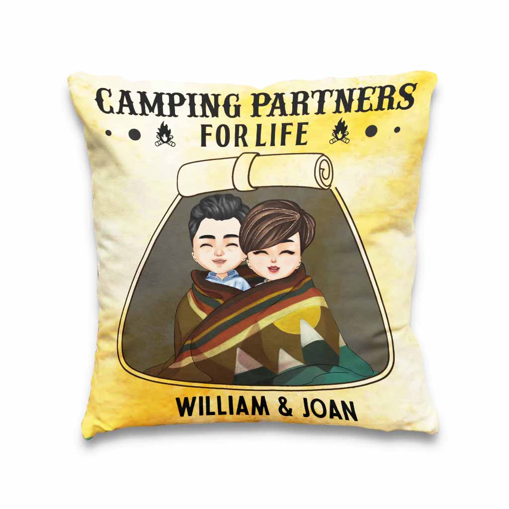 Campingpartner fürs Leben – Personalisiertes Pärchenkissen