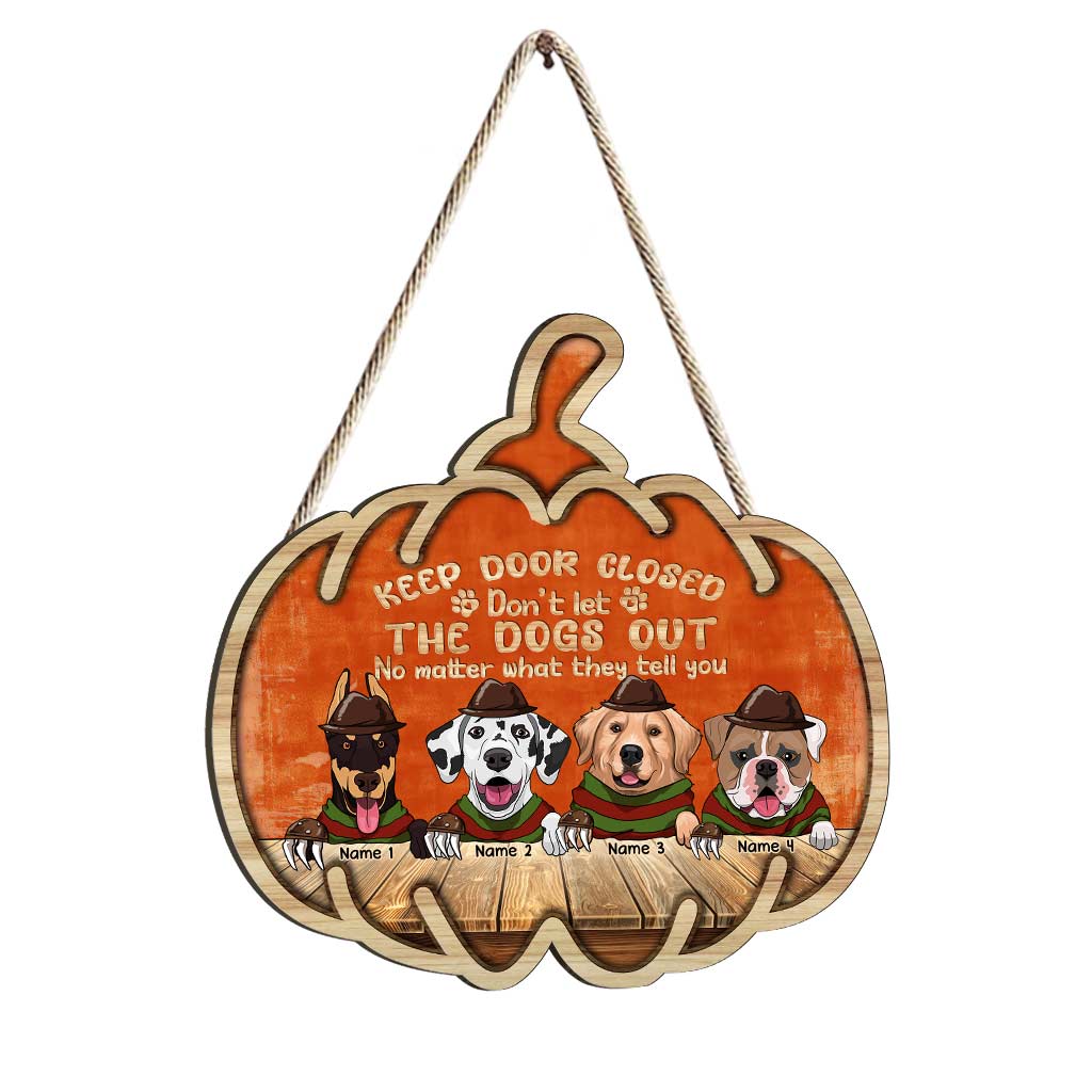 Tür geschlossen halten – Personalisiertes Halloween-Hunde-Holzschild