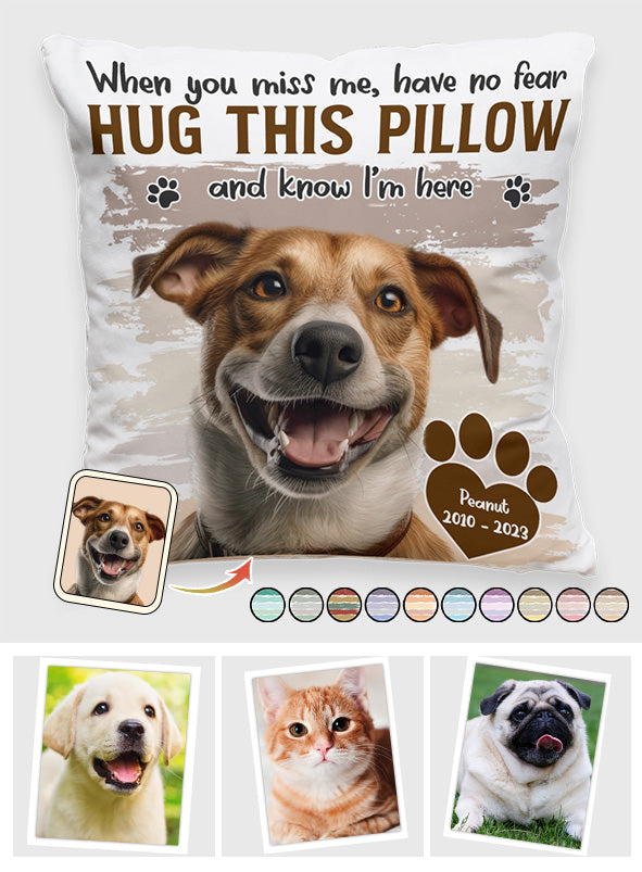 Wenn du mich vermisst, umarme dieses personalisierte Hundekissen