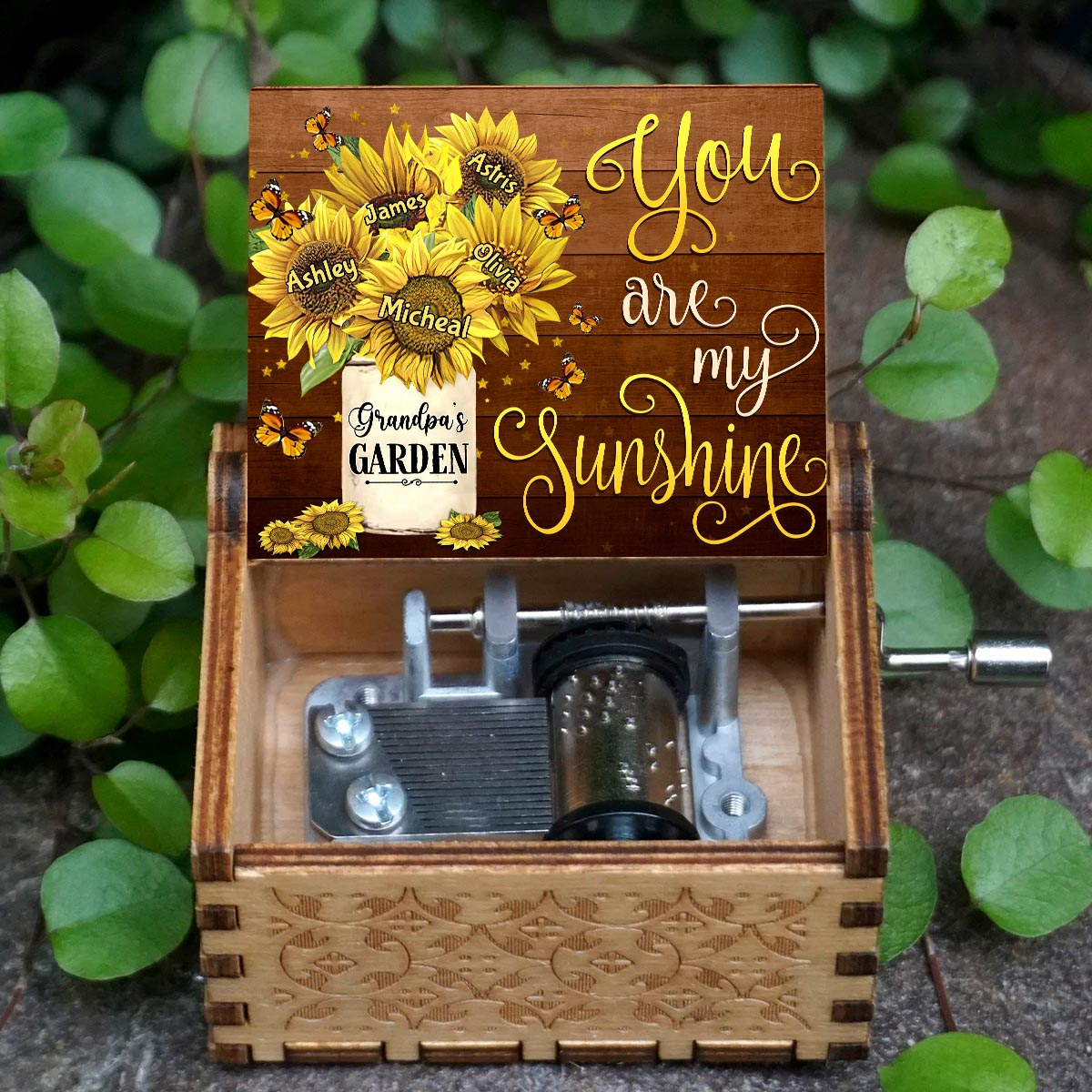 You Are My Sunshine - Gift for grandma, dad, mom, grandpa - Personalized Hand Crank Music Box