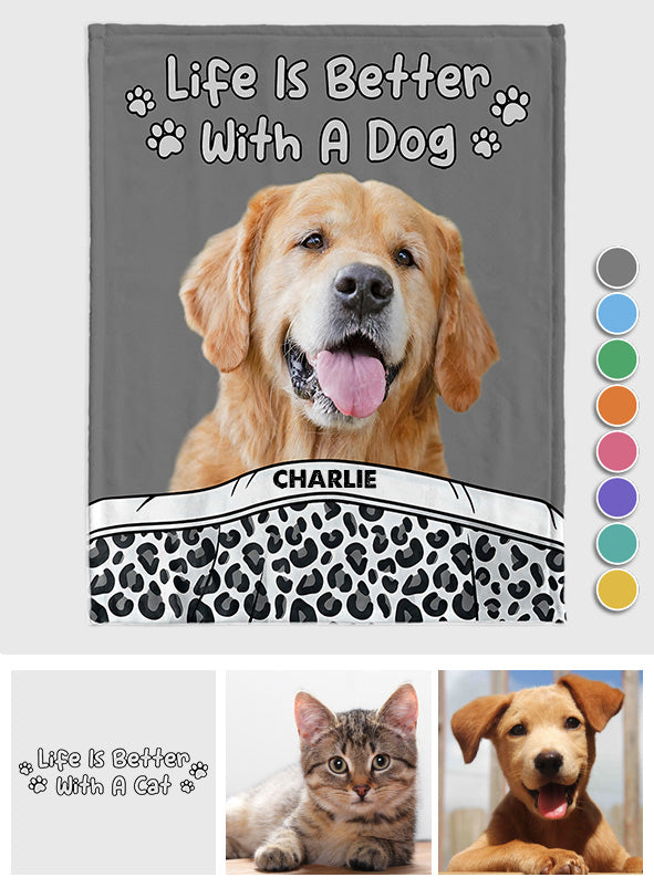 Das Leben ist schöner mit Hunden/Katzen – Personalisierte Hundedecke