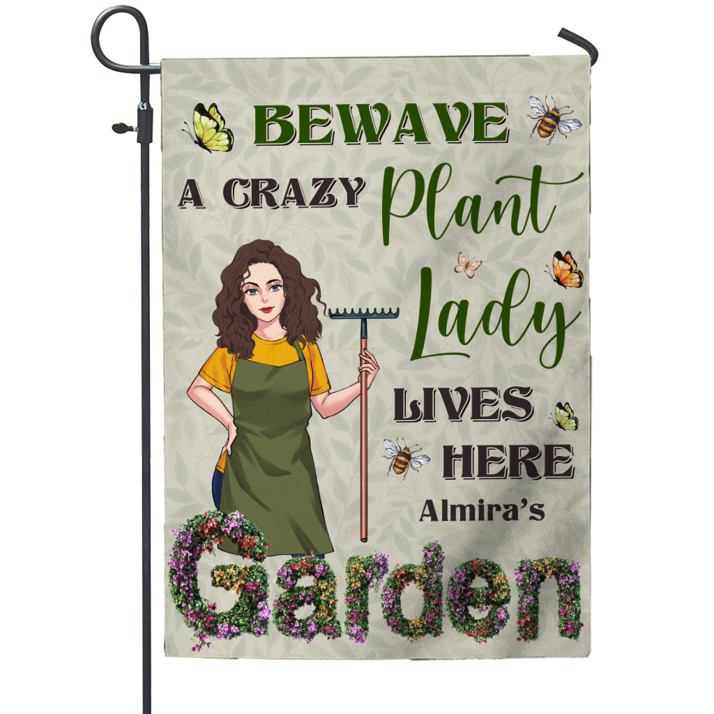 Vorsicht, hier wohnt eine verrückte Pflanzenliebhaberin! - Personalisierte Gartenflagge