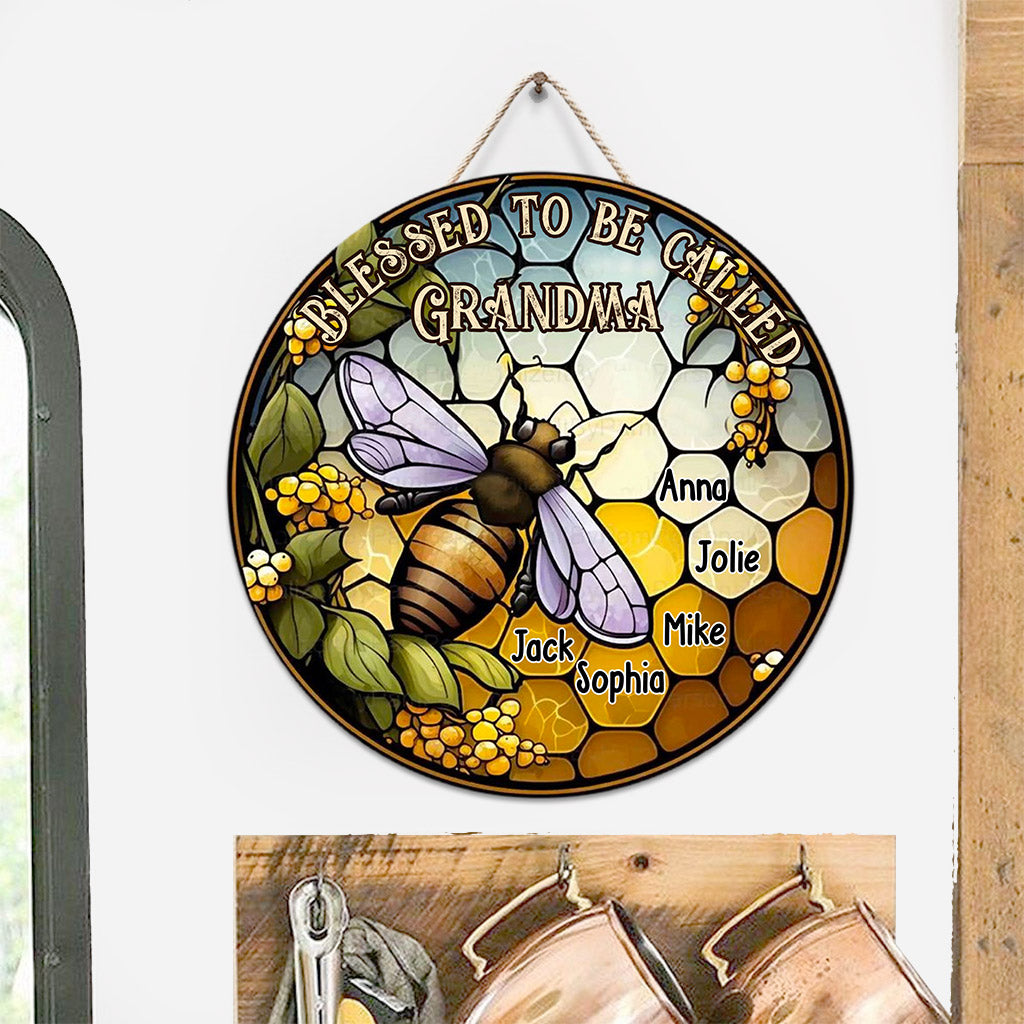 Blessed To Be Called Grandma/ Nana/ Mimi... - Personalized Grandma Round Wood Sign