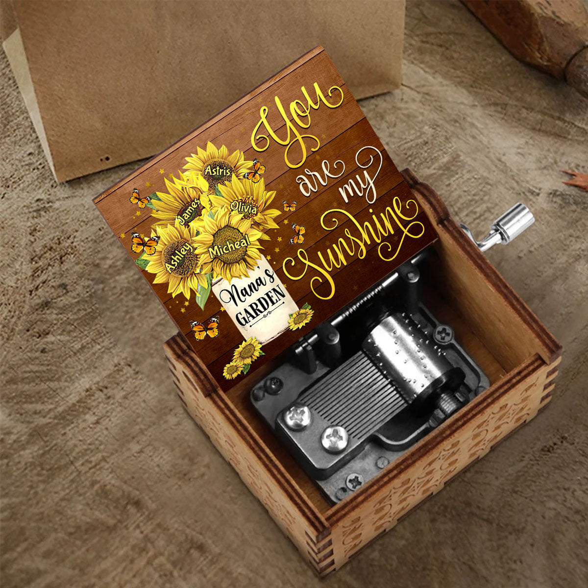 You Are My Sunshine - Gift for grandma, dad, mom, grandpa - Personalized Hand Crank Music Box