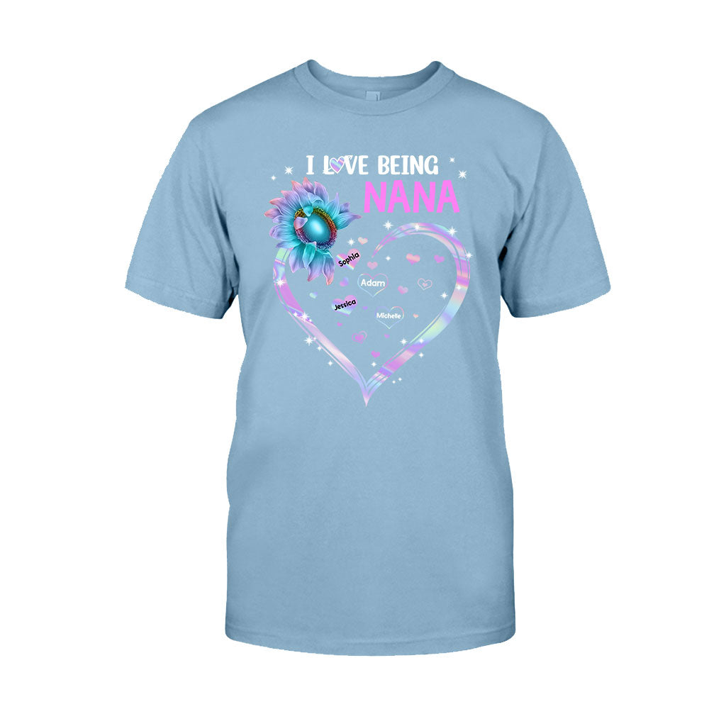 I Love Being Grandma Sunflower - Personalized Mother's Day Grandma T-shirt and Hoodie