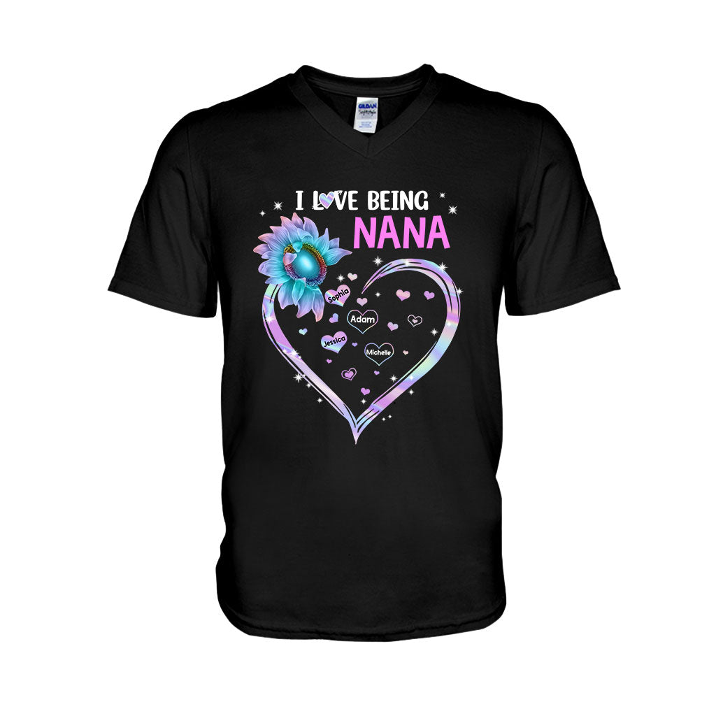 I Love Being Grandma Sunflower - Personalized Mother's Day Grandma T-shirt and Hoodie