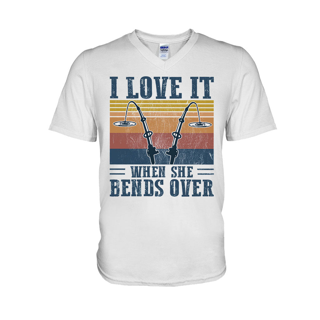 I Love It When It Bend Over - Fishing T-shirt and Hoodie 112021
