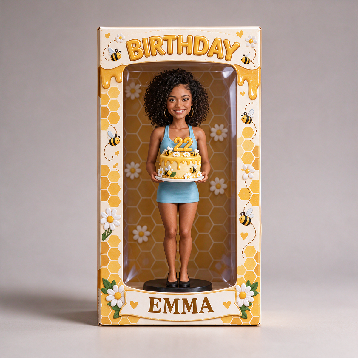 Boîte d'Affichage d'Anniversaire Personnalisée - Figurine Portrait, Gâteau Abeille, Nom et Âge