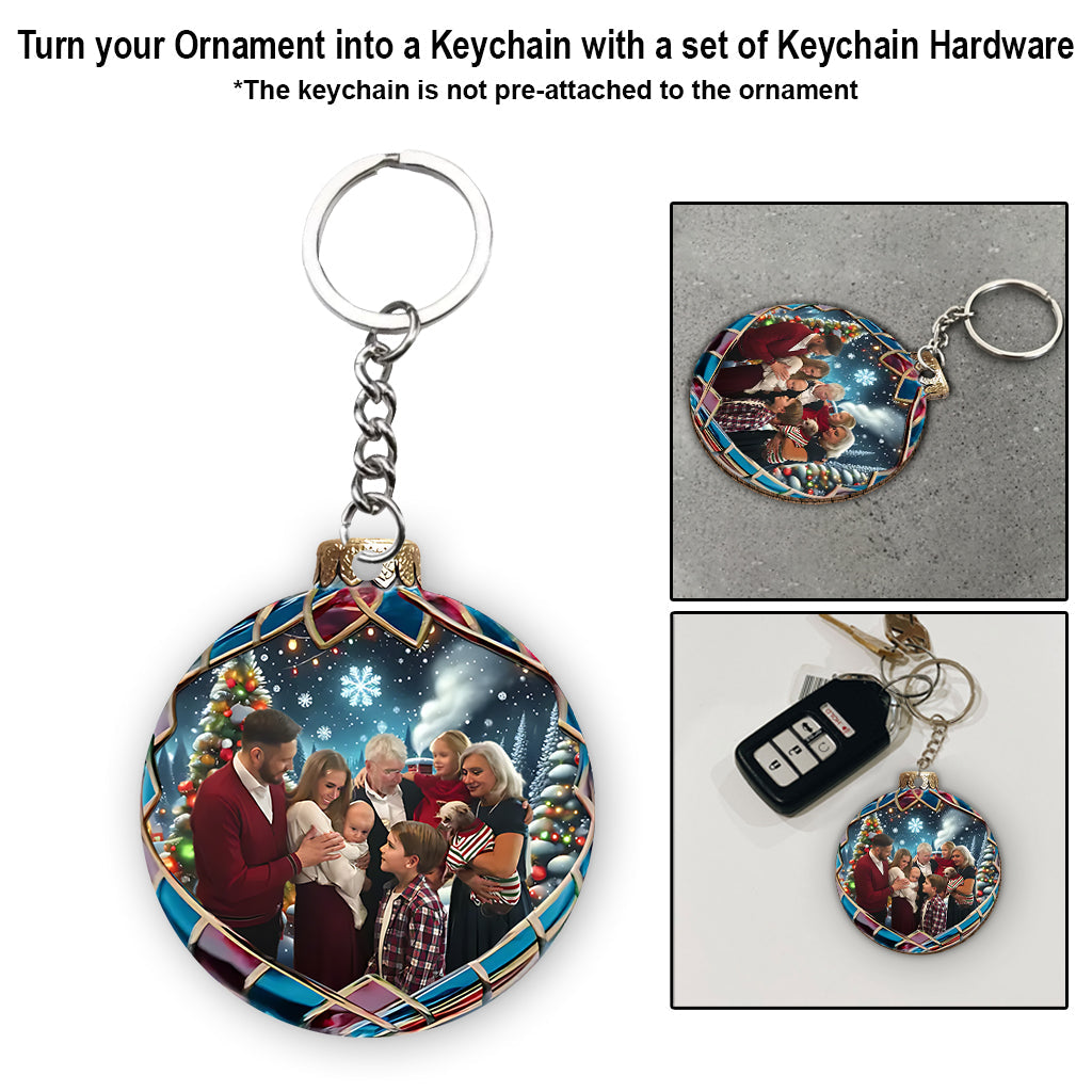 Kugel mit verschneiter Hütte – personalisierter Familienschmuck