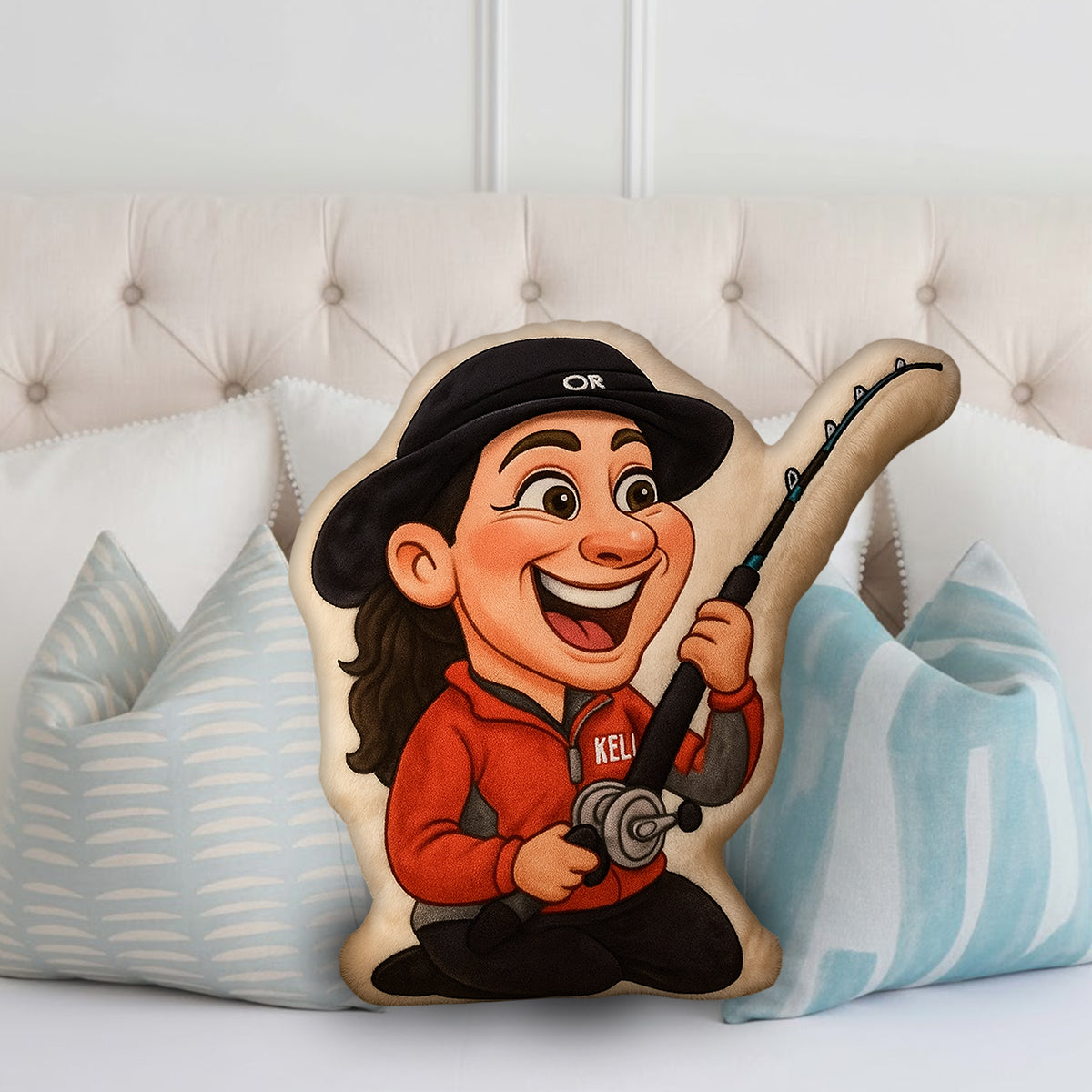 Cartoonhaftes Geschenk für Angler – personalisiertes Kissen in Form eines Anglers aus Kunstfell