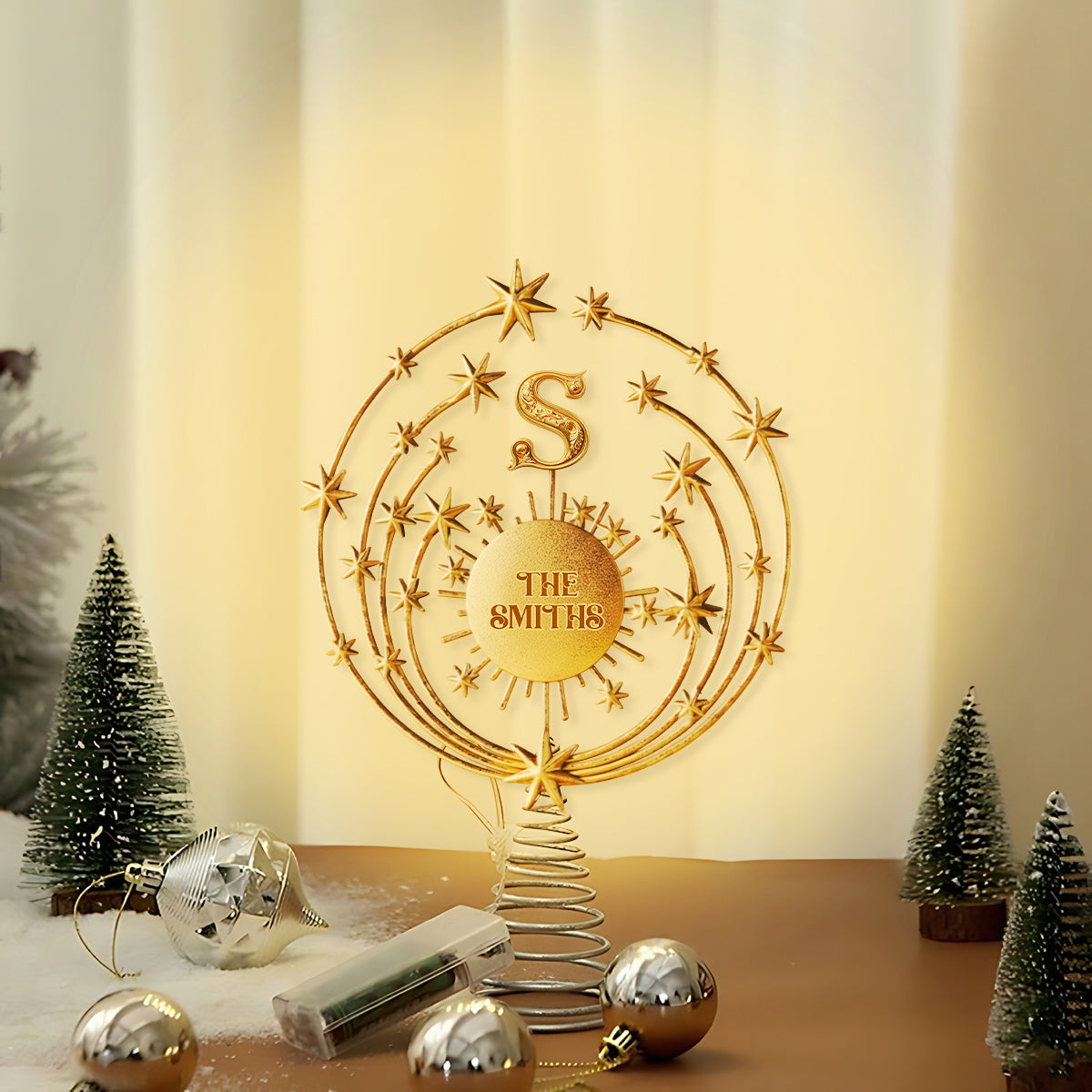 Frohe Weihnachten 2025, personalisierte LED-Baumspitze mit Familieninitialen