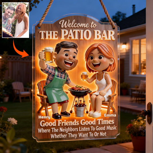 Couple faisant un barbecue sur la terrasse - Panneau lumineux LED personnalisé en acrylique pour couple