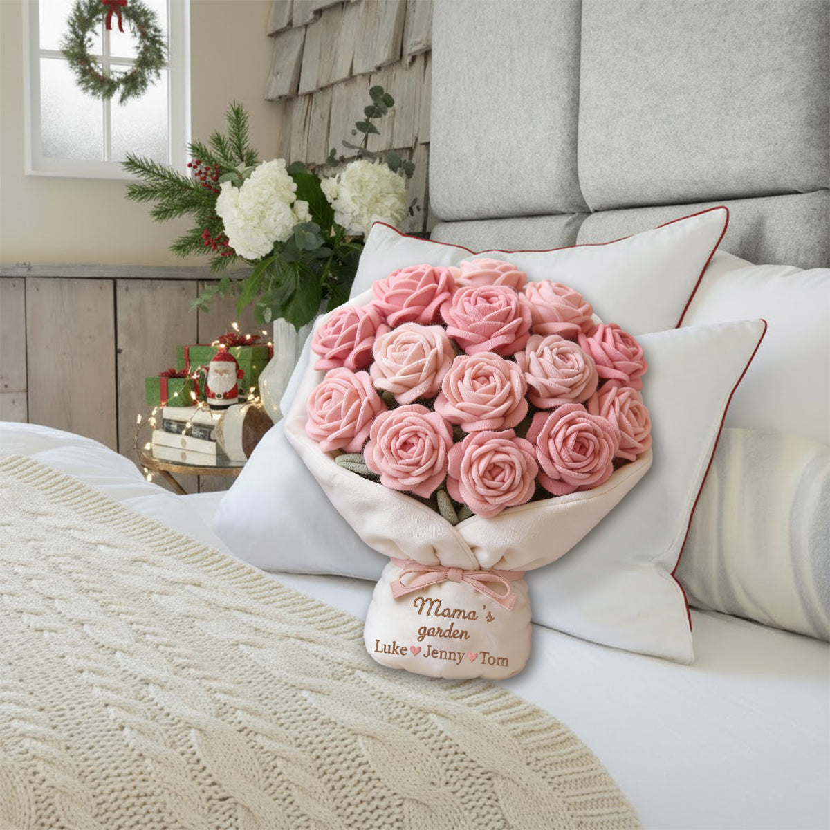 Omas Garten: Wunderschöner Rosenstrauß aus rotem Rosenmaterial – Personalisiertes Oma-Kissen aus Kunstfell