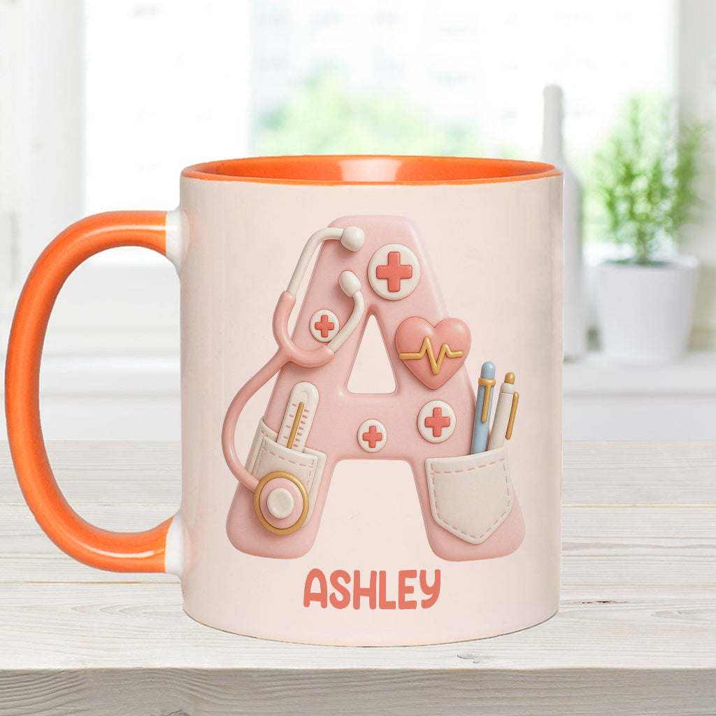 Personalisierte Tasse mit Krankenschwester-Alphabet