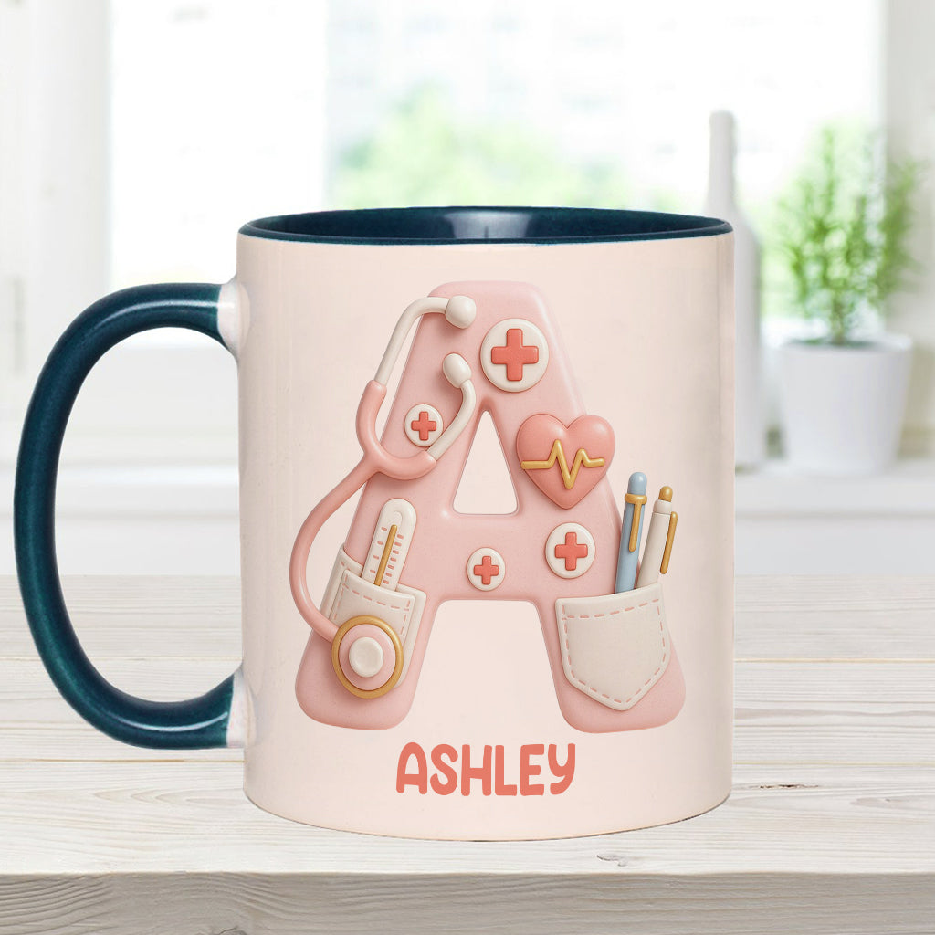 Personalisierte Tasse mit Krankenschwester-Alphabet