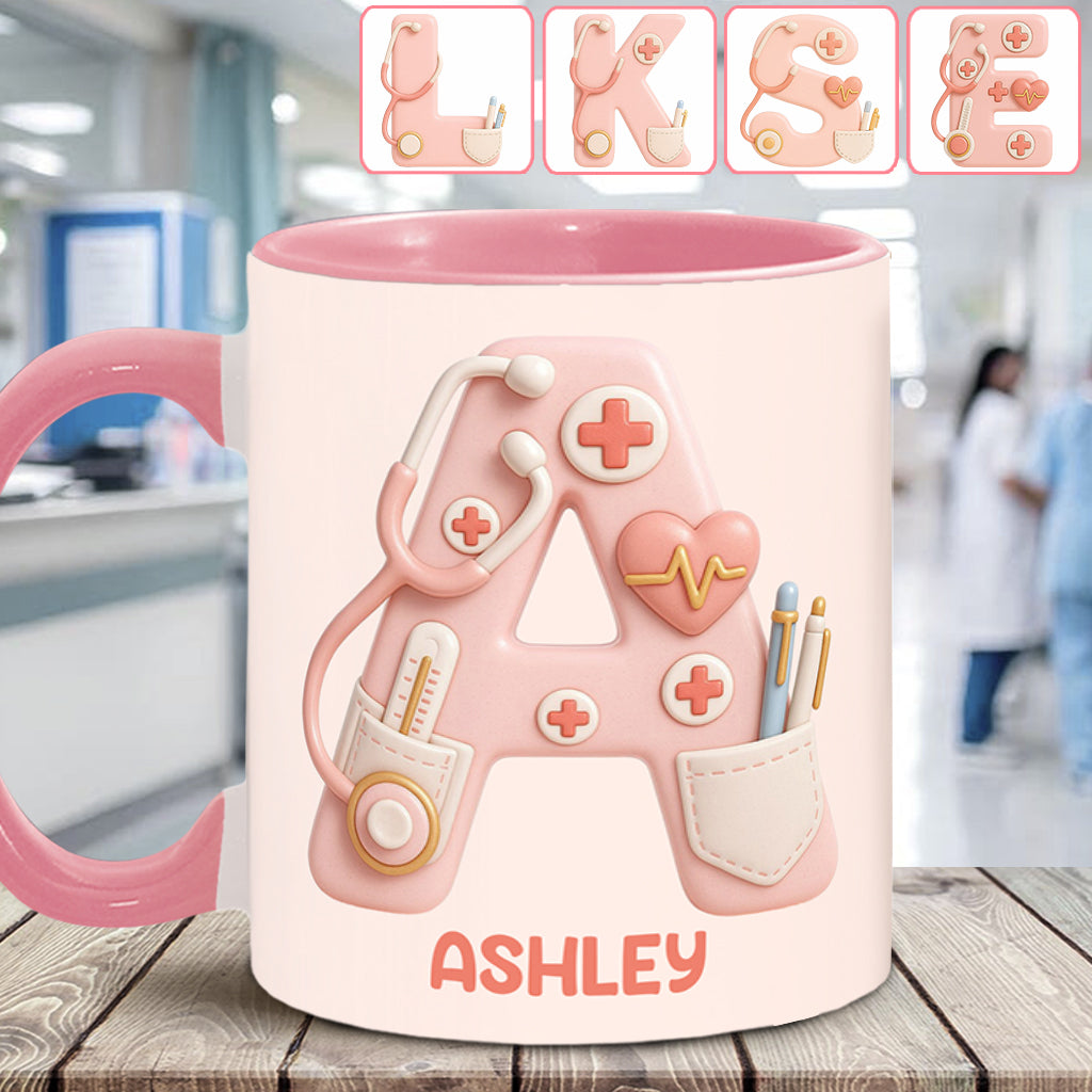 Personalisierte Tasse mit Krankenschwester-Alphabet