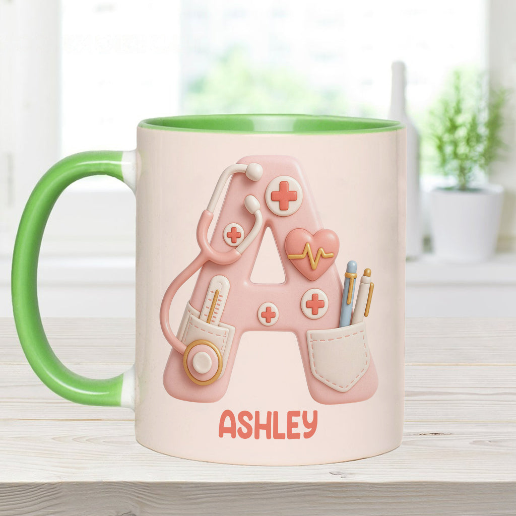 Personalisierte Tasse mit Krankenschwester-Alphabet