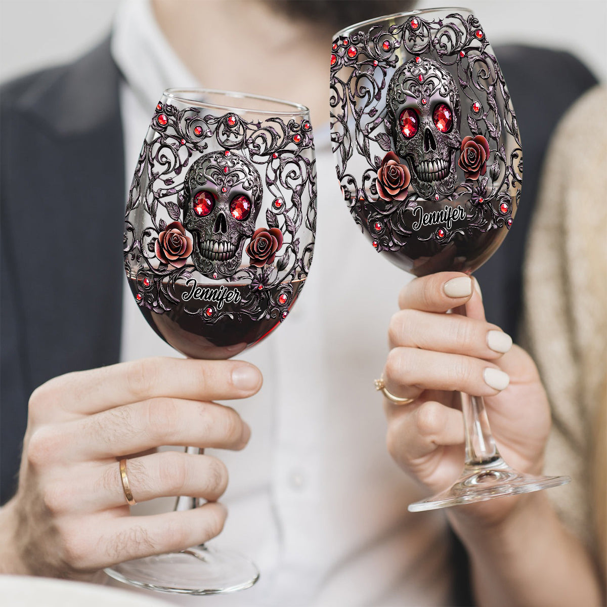 Totenkopf, Wein & Rosen – Personalisiertes Weinglas mit langem Stiel