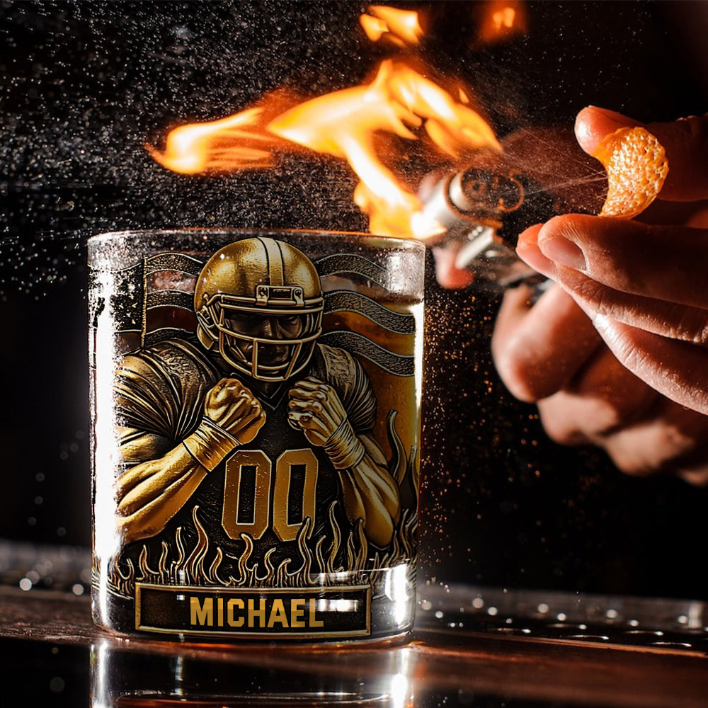 Whiskey & American Football – Personalisiertes Whiskeyglas mit Football-Motiv