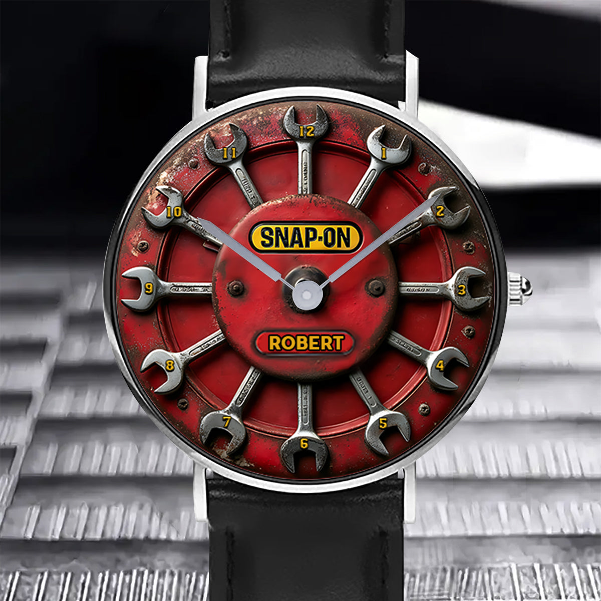 Zeit zum Anklicken – Personalisierte mechanische Handuhr