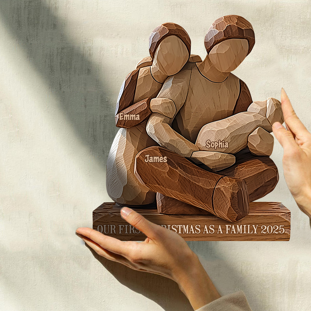 Unser erstes Weihnachtsfest als Familie – Personalisierte, individuell geformte Holzplakette für die Familie