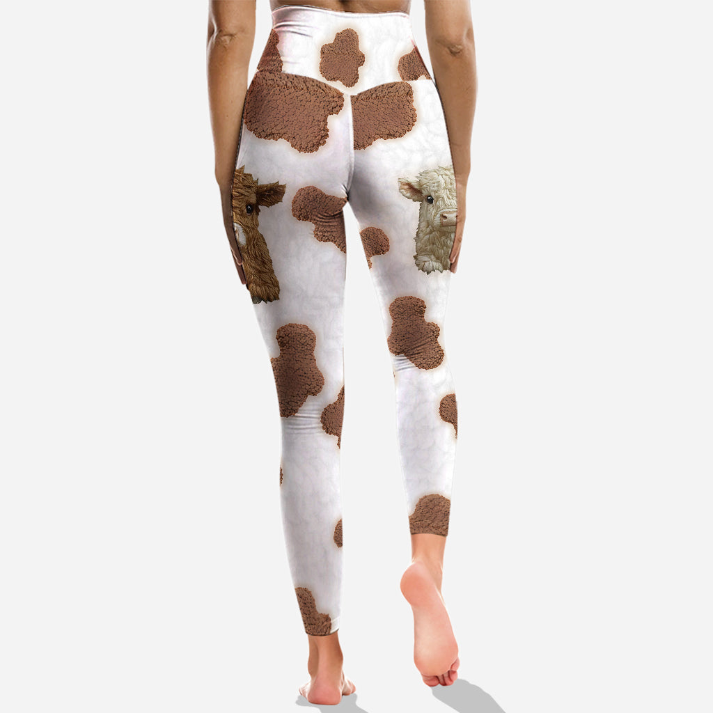 Niedliche Hochlandrinder – Personalisierter Hoodie und Leggings mit Hochlandrind-Motiv