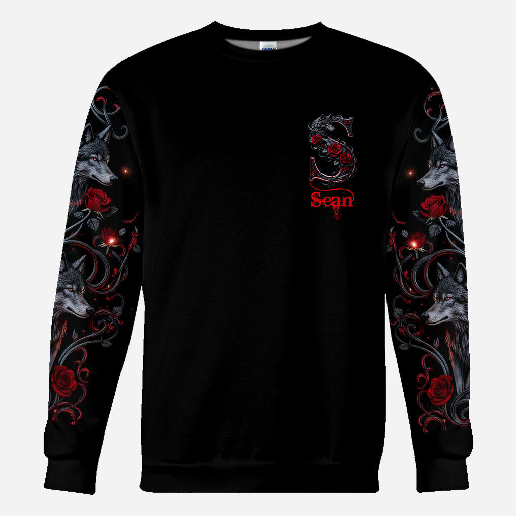Loup et roses, personnalisation initiale - T-shirt personnalisé avec loup intégral