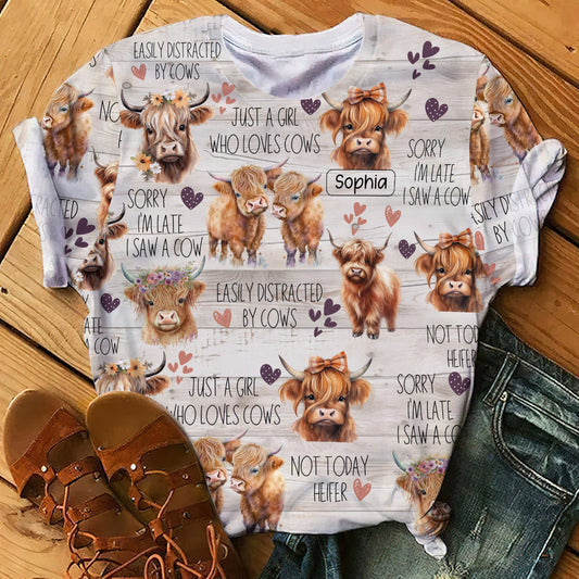 Einfach ein Mädchen, das Hochlandrinder liebt – personalisiertes T-Shirt mit Hochlandrind-Motiv