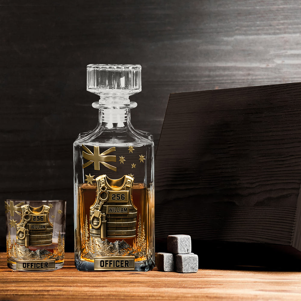 Dienen und Schützen – Personalisiertes Whiskey-Dekanter-Set für Polizeibeamte