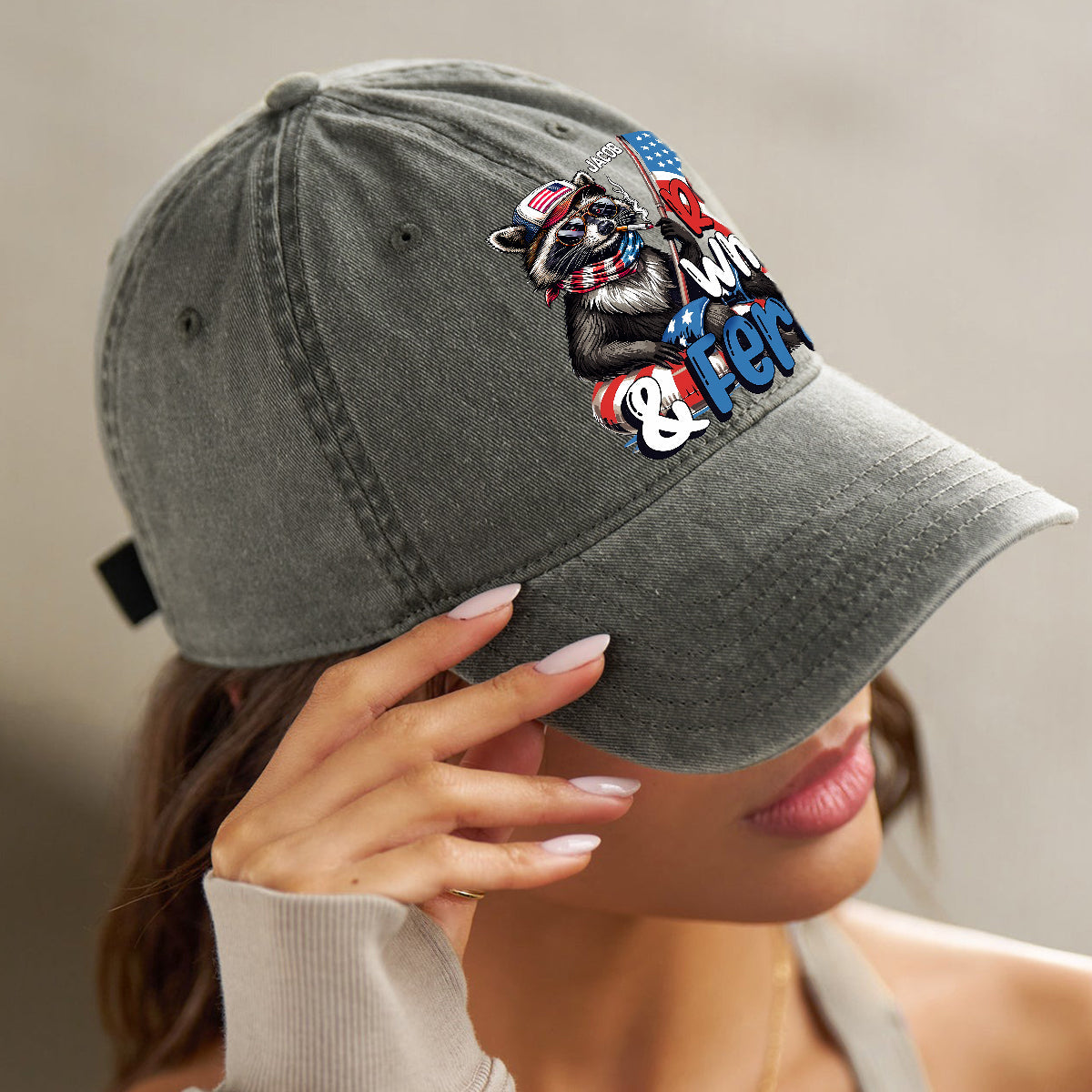 Casquette en denim délavé rouge, blanc et raton laveur sauvage personnalisée pour la fête nationale américaine/le 4 juillet