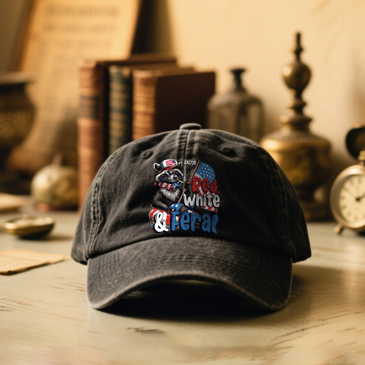 Casquette en denim délavé rouge, blanc et raton laveur sauvage personnalisée pour la fête nationale américaine/le 4 juillet