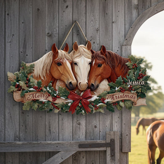 Weihnachtspferde – Personalisiertes, individuell geformtes Holzschild in Pferdeform