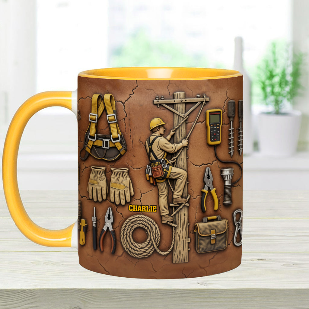 Stärke der Leitung - Personalisierte Tasse mit Lineman-Akzent