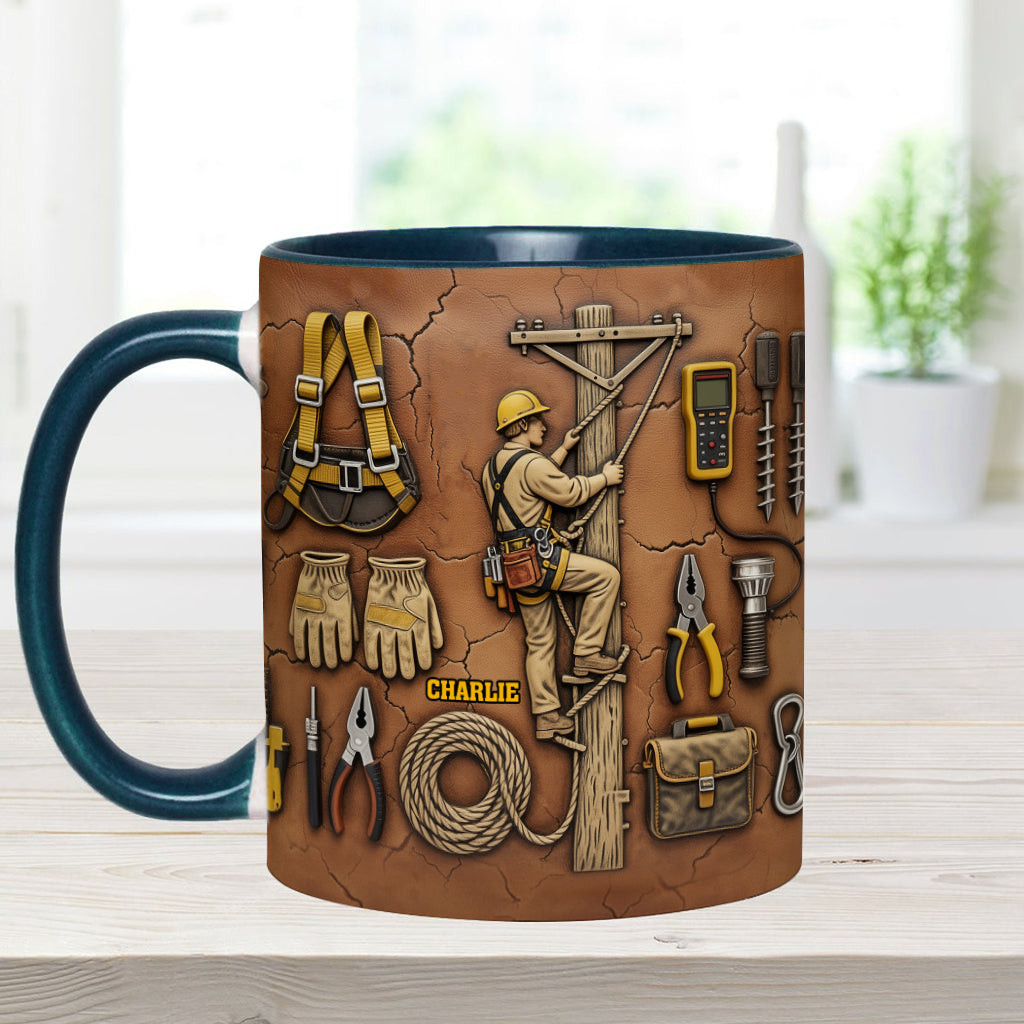 Stärke der Leitung - Personalisierte Tasse mit Lineman-Akzent