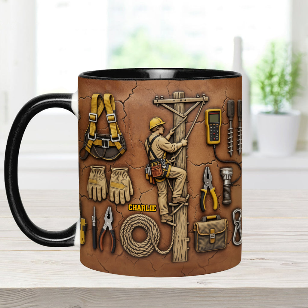 Stärke der Leitung - Personalisierte Tasse mit Lineman-Akzent