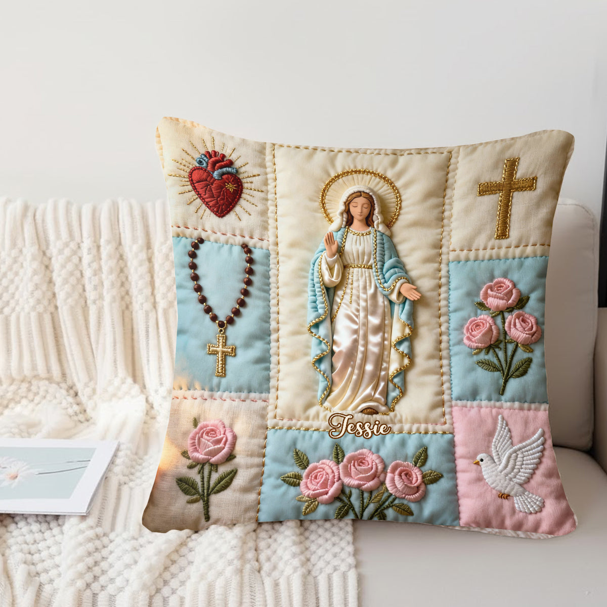 Notre-Dame - Coussin carré chrétien personnalisé en fausse fourrure