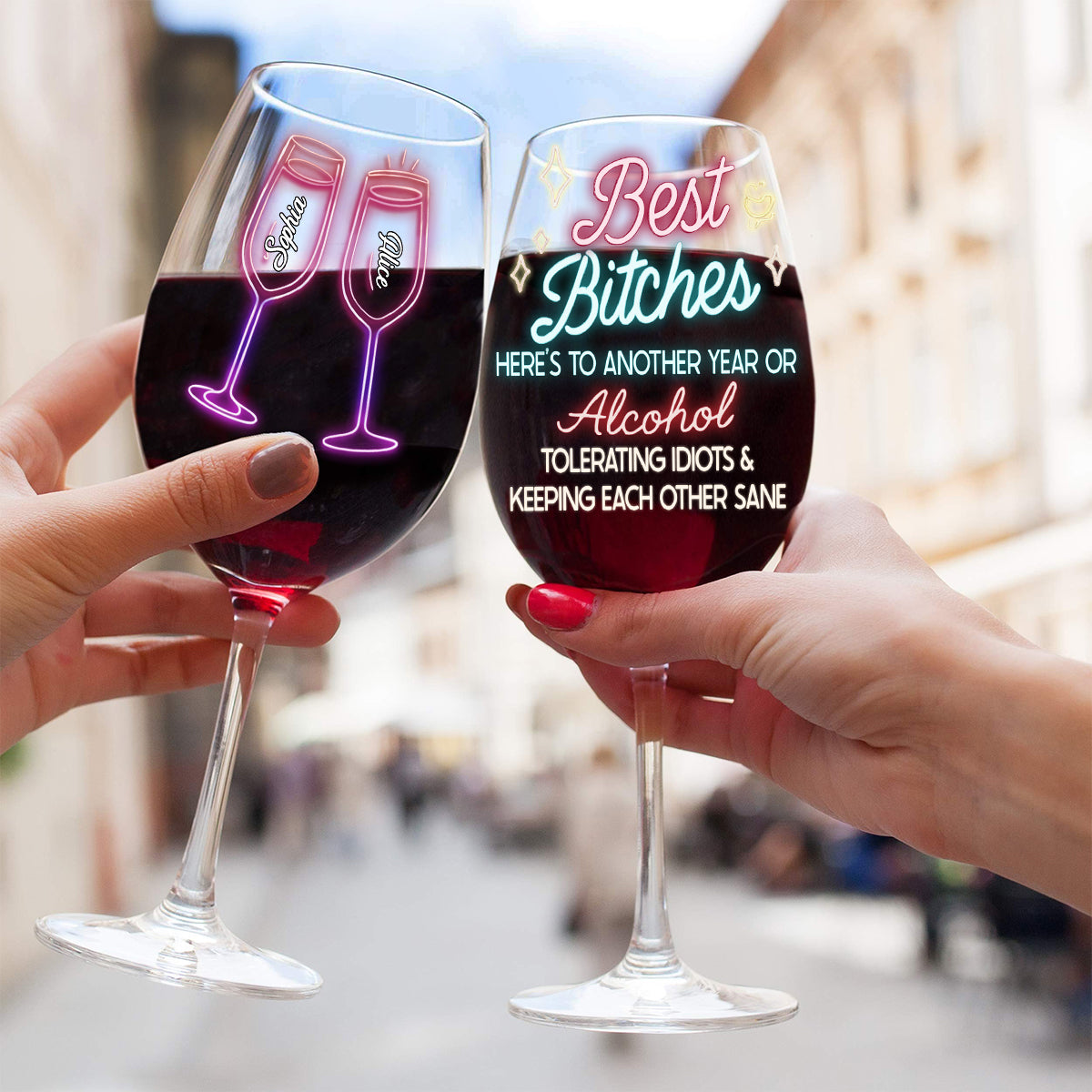 Auf ein weiteres Jahr voller Freundschaft bei einem Glas Wein – personalisiertes Weinglas mit langem Stiel für beste Freundinnen!